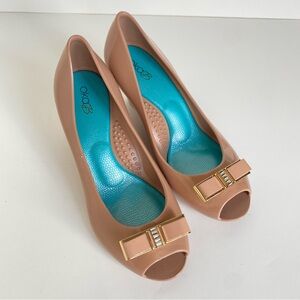 OKA b. Light Tan Flats Comfortable Loafers